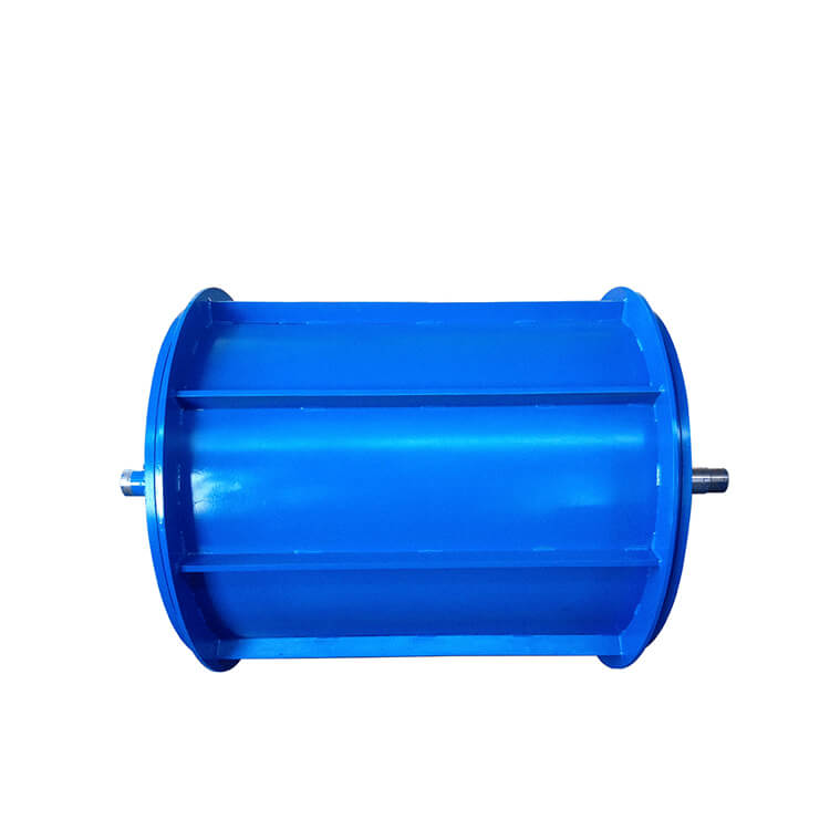 Permanent magnet roller